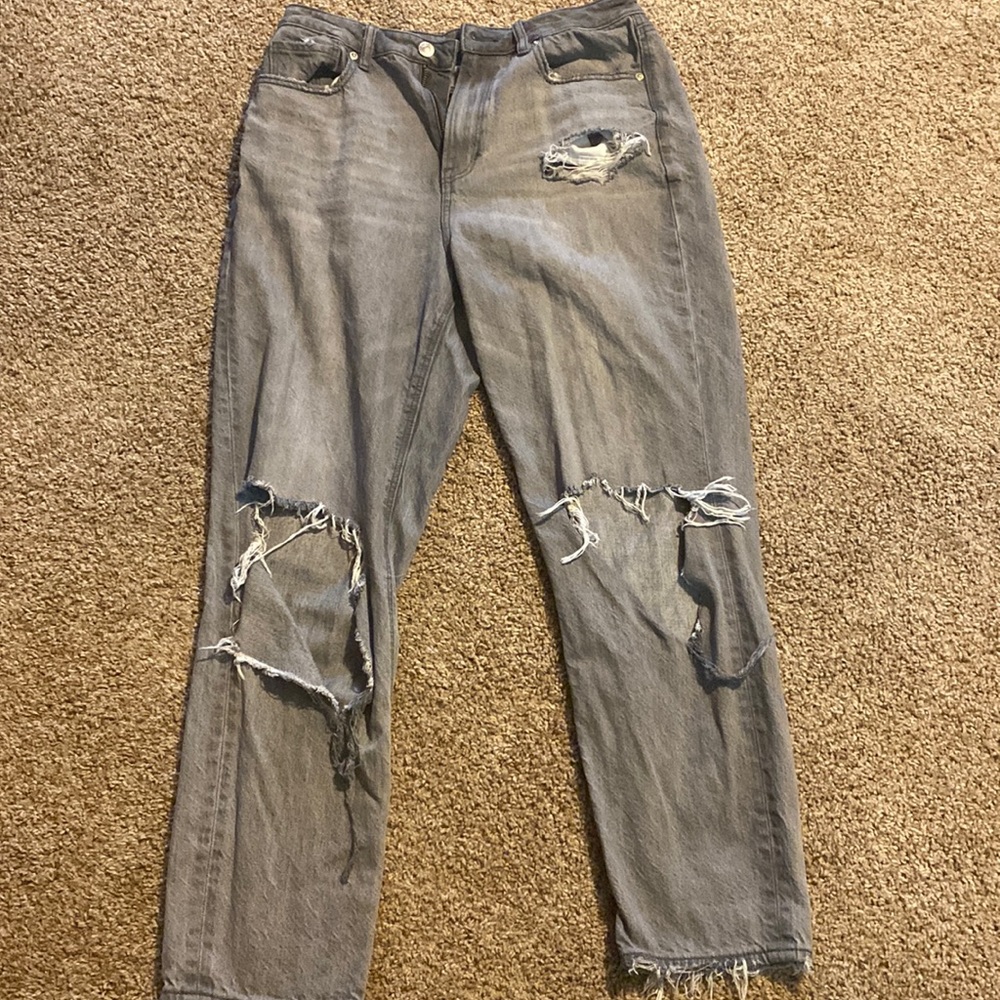 American Eagle Mom Jeans